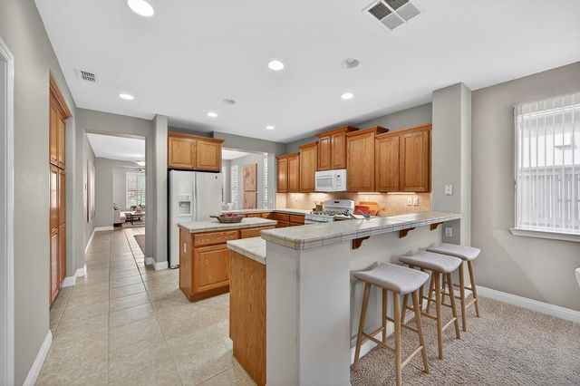 2145 Ryedale Ln, Sacramento, CA 95835