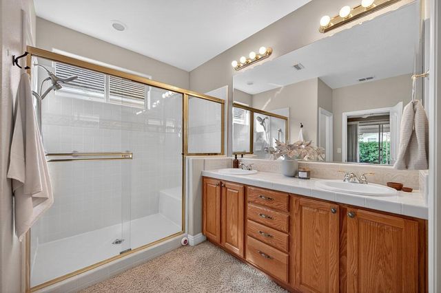 2145 Ryedale Ln, Sacramento, CA 95835