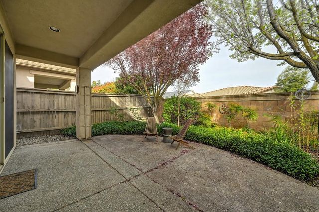 2145 Ryedale Ln, Sacramento, CA 95835