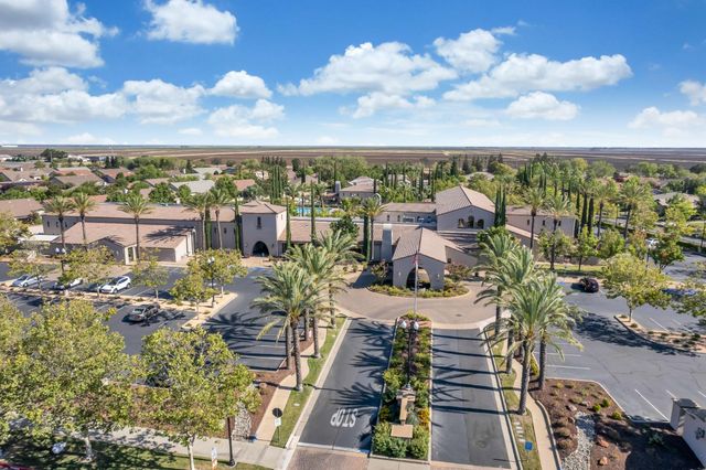 2145 Ryedale Ln, Sacramento, CA 95835