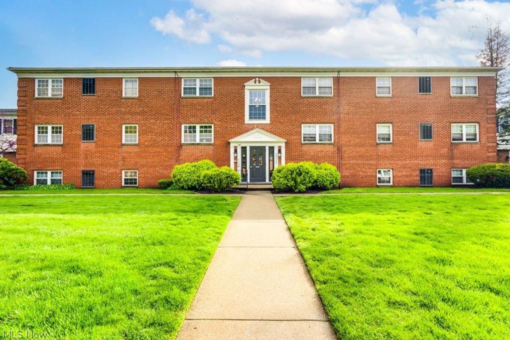 3944 Brendan Lane G508, North Olmsted, OH 44070