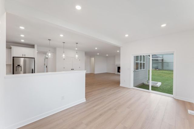 4651 Obsidian Way, Victoria, MN 55386