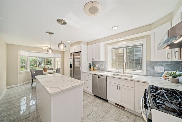9 Powder Hill Way 9, Westborough, MA 01581
