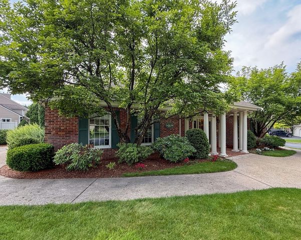 9 Powder Hill Way 9, Westborough, MA 01581