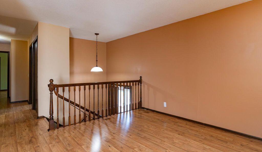 10520 Decatur Avenue S, Bloomington, MN 55438 — photo 3