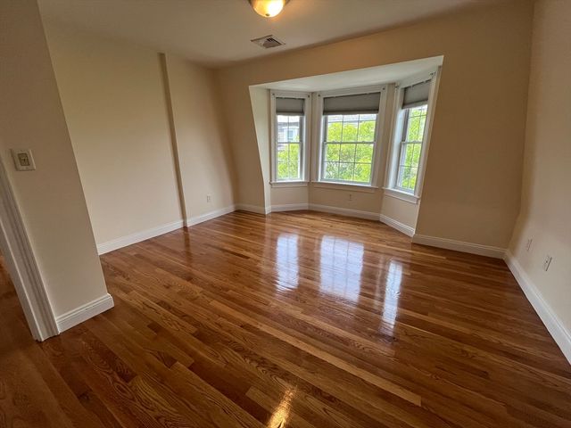 16 Gates Street 3, Boston, MA 02127