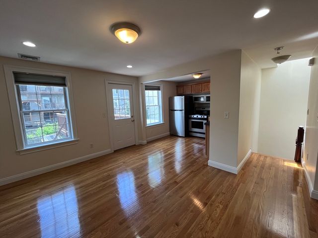 16 Gates Street 3, Boston, MA 02127