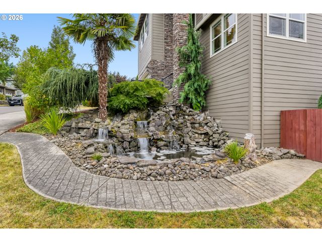 14739 Se BADGER CREEK Rd, Happy Valley, OR 97086
