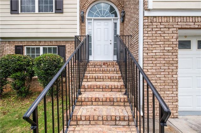 2323 Crimson Creek Lane, Snellville, GA 30078