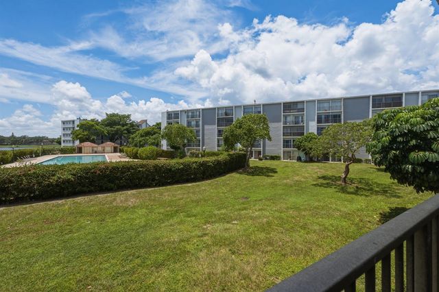8620 N Sherman Circle 204, Miramar, FL 33025