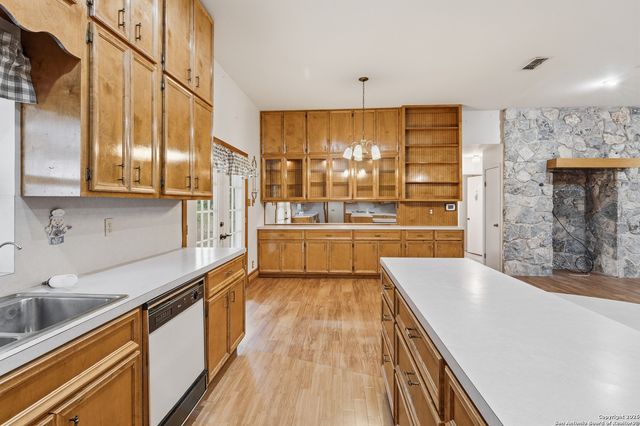 9325 Fm 1339, Martindale, TX 78655