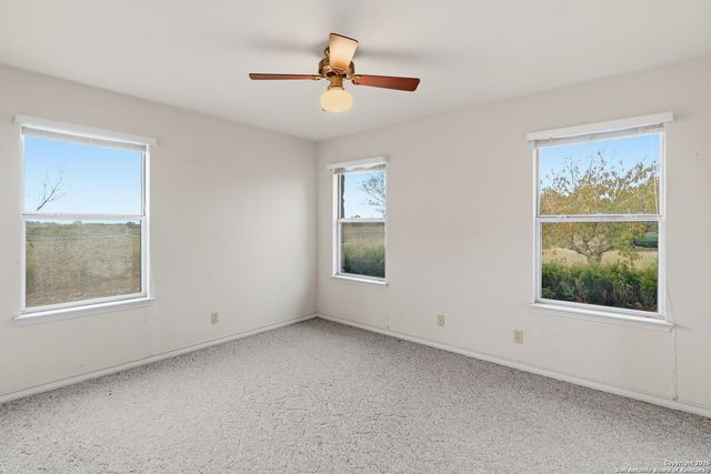 9325 Fm 1339, Martindale, TX 78655