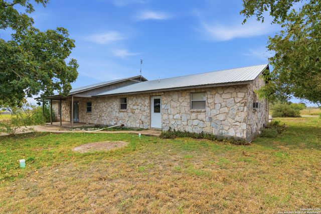 9325 Fm 1339, Martindale, TX 78655