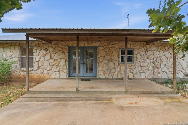 9325 Fm 1339, Martindale, TX 78655