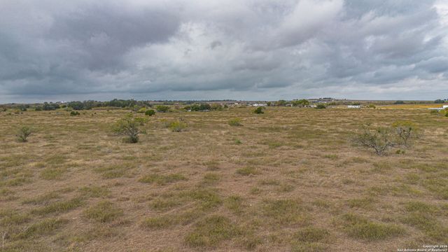 9325 Fm 1339, Martindale, TX 78655