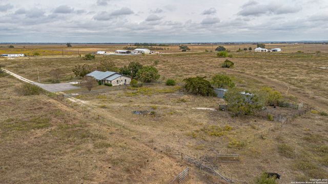 9325 Fm 1339, Martindale, TX 78655