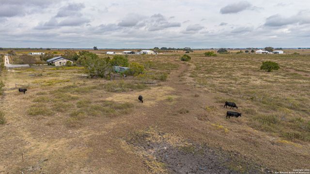 9325 Fm 1339, Martindale, TX 78655