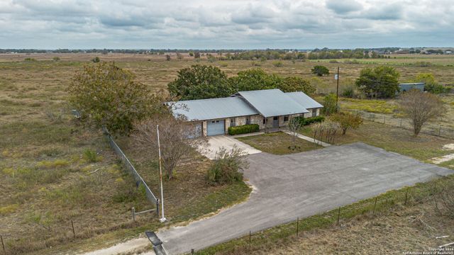 9325 Fm 1339, Martindale, TX 78655
