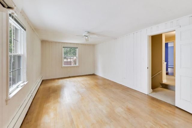 412 S Banbury Road, Arlington Heights, IL 60005