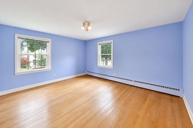412 S Banbury Road, Arlington Heights, IL 60005