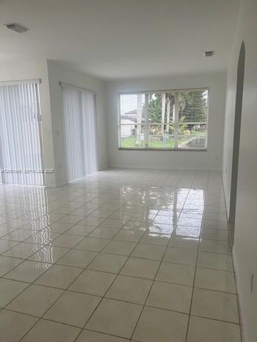 6983 SW 161st PL 0, Miami, FL 33193