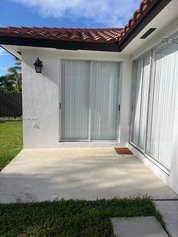 6983 SW 161st PL 0, Miami, FL 33193