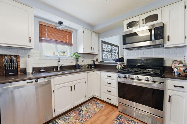 5700 Brook Hollow Drive, Hilliard, OH 43026