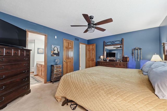 5700 Brook Hollow Drive, Hilliard, OH 43026