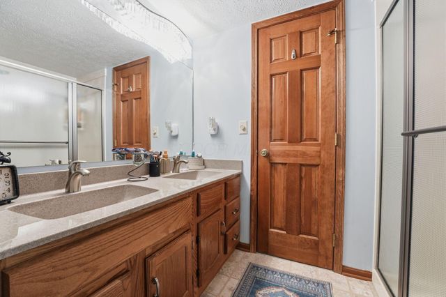 5700 Brook Hollow Drive, Hilliard, OH 43026