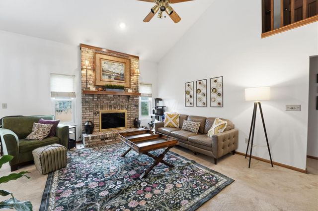 5700 Brook Hollow Drive, Hilliard, OH 43026