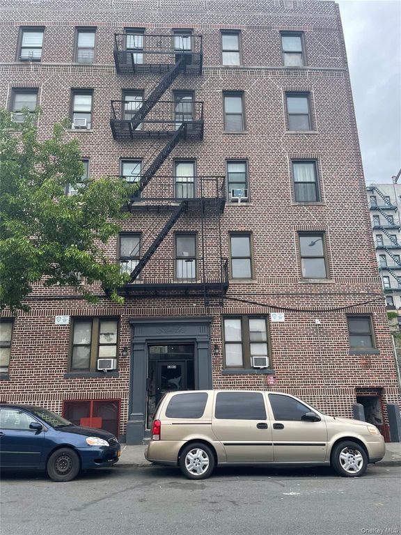 1383 Plimpton Ave E 4C, Bronx, NY 10452 — exterior