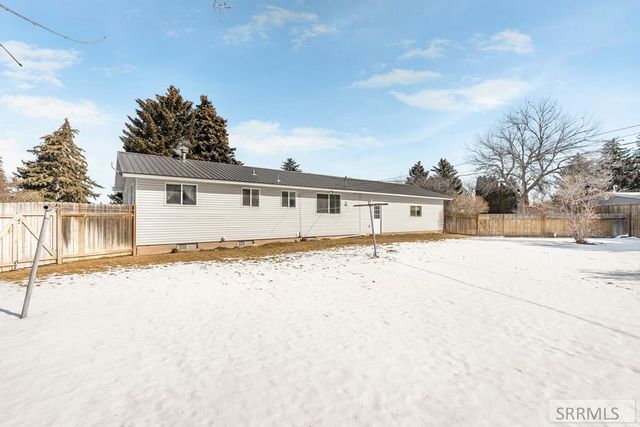 815 N Bergeson Drive, Idaho Falls, ID 83401