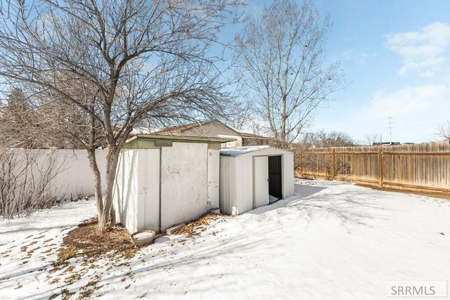 815 N Bergeson Drive, Idaho Falls, ID 83401