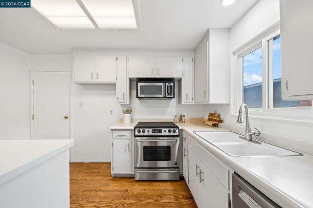 5660 Casino Ave, San Pablo, CA 94806