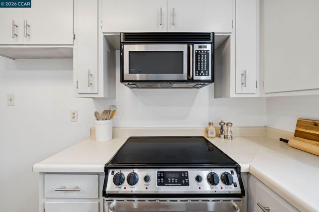 5660 Casino Ave, San Pablo, CA 94806