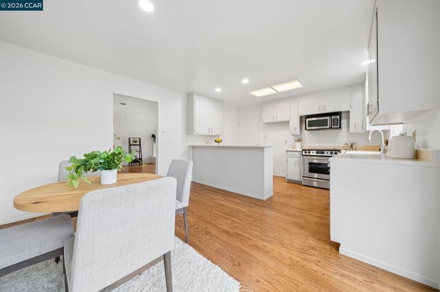 5660 Casino Ave, San Pablo, CA 94806