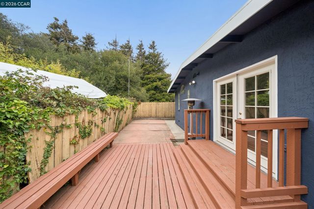 5660 Casino Ave, San Pablo, CA 94806