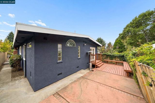 5660 Casino Ave, San Pablo, CA 94806