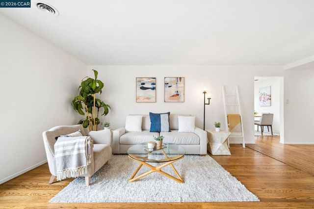 5660 Casino Ave, San Pablo, CA 94806