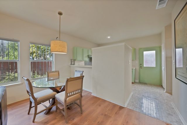 1332 Grigsby Avenue, Dallas, TX 75204