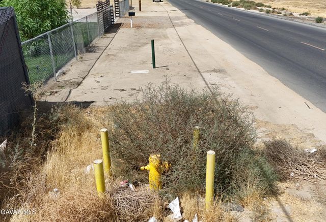 95th St E, Littlerock, CA 93543