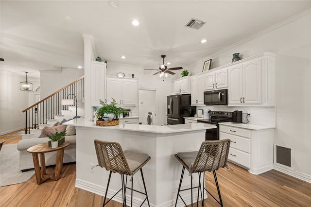 8012 Odell Street, North Richland Hills, TX 76182