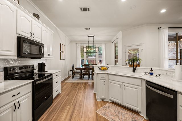 8012 Odell Street, North Richland Hills, TX 76182