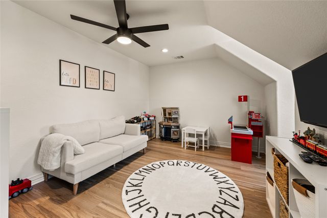 8012 Odell Street, North Richland Hills, TX 76182