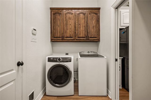8012 Odell Street, North Richland Hills, TX 76182