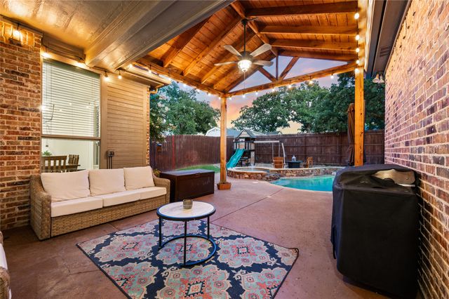 8012 Odell Street, North Richland Hills, TX 76182