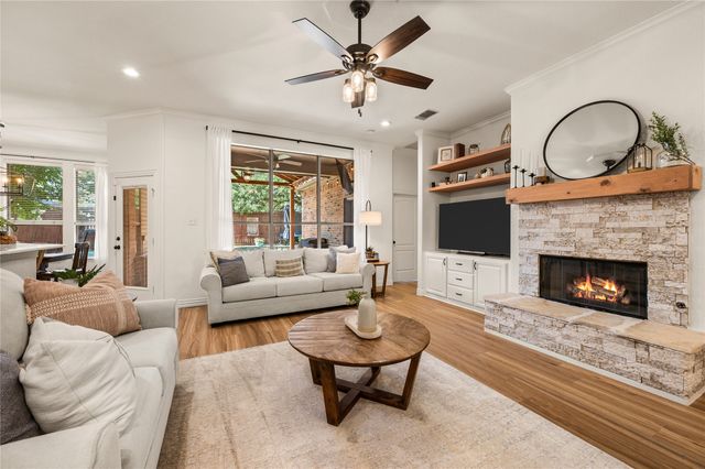 8012 Odell Street, North Richland Hills, TX 76182