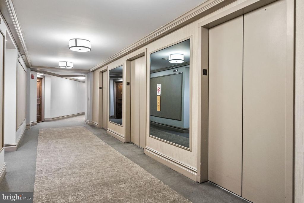 5225 POOKS HILL RD #1527S, Bethesda, MD 20814