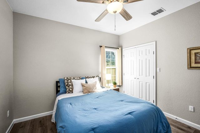 224 Spruce Ave, Luling, TX 78648