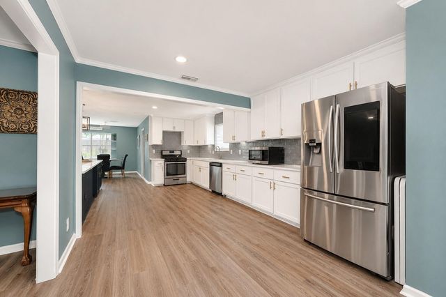 11711 Gardenglen Drive, Houston, TX 77070